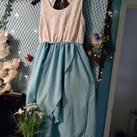 Lace flowy blue dress - Picture 2 of 2